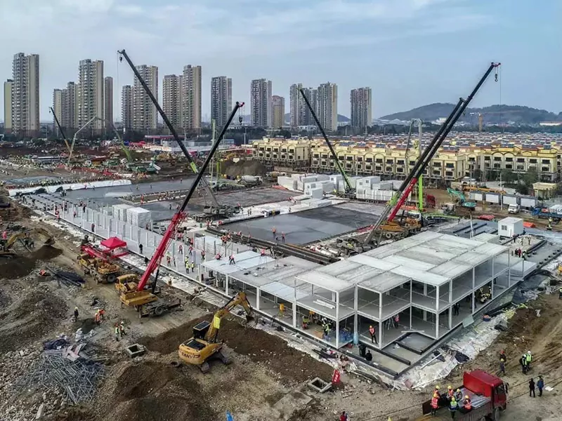 Edifício hospitalar modular com estrutura de aço